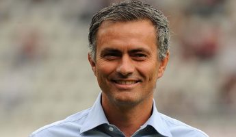 Chelsea : Mourinho continue de s’en prendre à Benitez