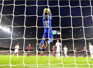 Barça: Valdés, avec le “Happy” Pharell en fond (Video)