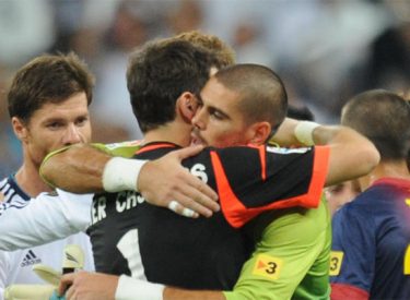 Man United : Casillas soutient Valdés