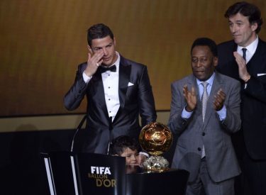 Real: Ronaldo & Pelé pour Emirates (Video)
