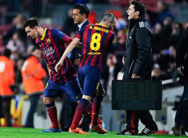 Barça : Iniesta « Un privilège de jouer avec Messi »