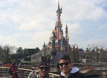 Barça: Neymar à Disneyland Paris !