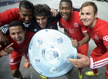 Bayern: Pep Guardiola, Javi Martinez & Thiago champions d’Allemagne !