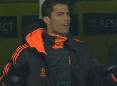 Real: Ronaldo stressé sur le banc (Video)