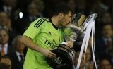 Real: Qu’a vu Casillas à la remise du trophée ?