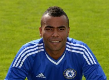 Barça : Ashley Cole dans le viseur ?