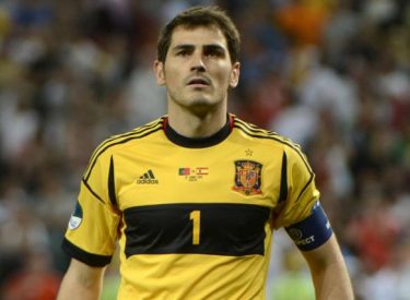 Roja : Julio Cesar défend Casillas