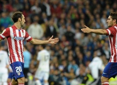 Atlético : Juanfran et Koke prolongent, Villa les félicite