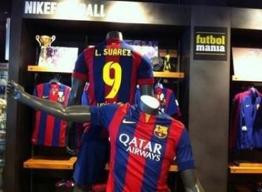 Barça : Le maillot de Suarez déjà en vente