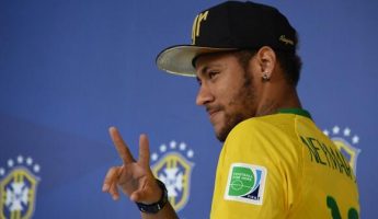 Brésil v Pays-Bas : Neymar présent sur le banc