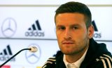 Valence : Le Real et le Barça intéressés par Mustafi