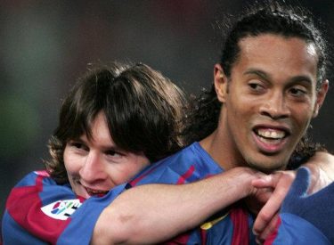 Barça : Ronaldinho « J’espère que le club va soulever sa 5ème Champions »