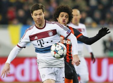 CL/ Shakhtar v Bayern : 0-0, Xabi Alonso expulsé