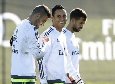 Real : Keylor Navas et Carvajal avec le groupe, Bale en solitaire