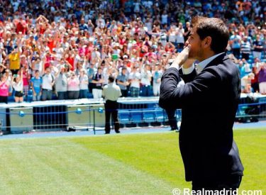 Real : Casillas a posé avec ses 19 trophées