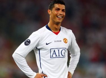 Man United : Van Gaal « attend et espère » pour Ronaldo