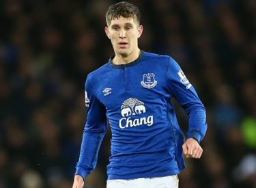 Barça : Le club suit toujours Stones