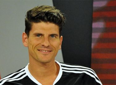 Real : Zidane sur Mario Gomez ?